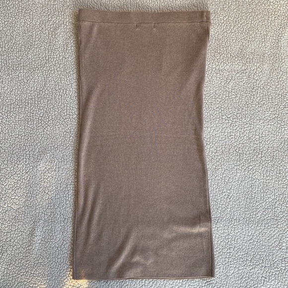 NWT Retrology Beige Tan Sweater Skirt, Size medium - Picture 10 of 10